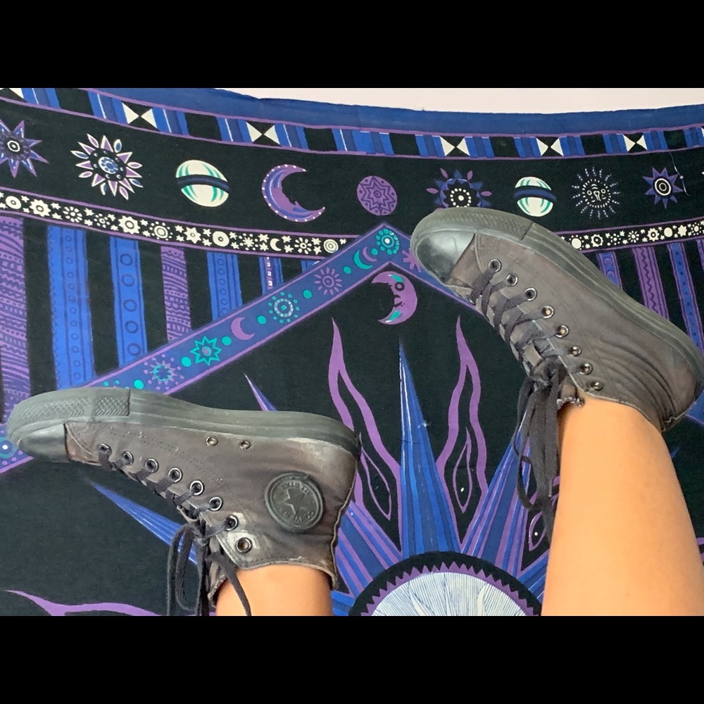 HIGH TOP BLACK CONVERSE